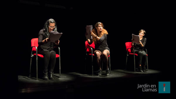 Liliana Cruz, Marilú Martínez y Sara Dávila en la lectura de la obra "Bajo el signo de Tespis"